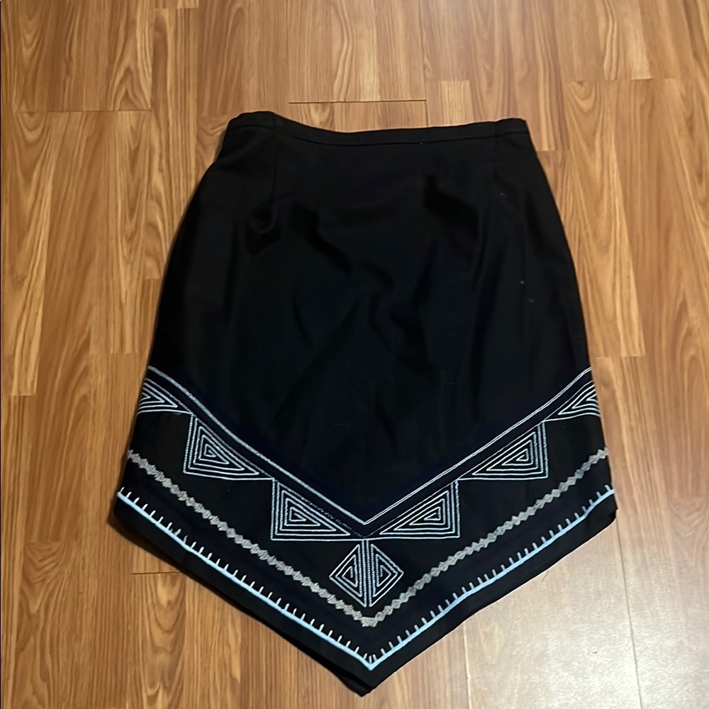 Oscar de la Renta Black Skirt with Blue Geometric Design